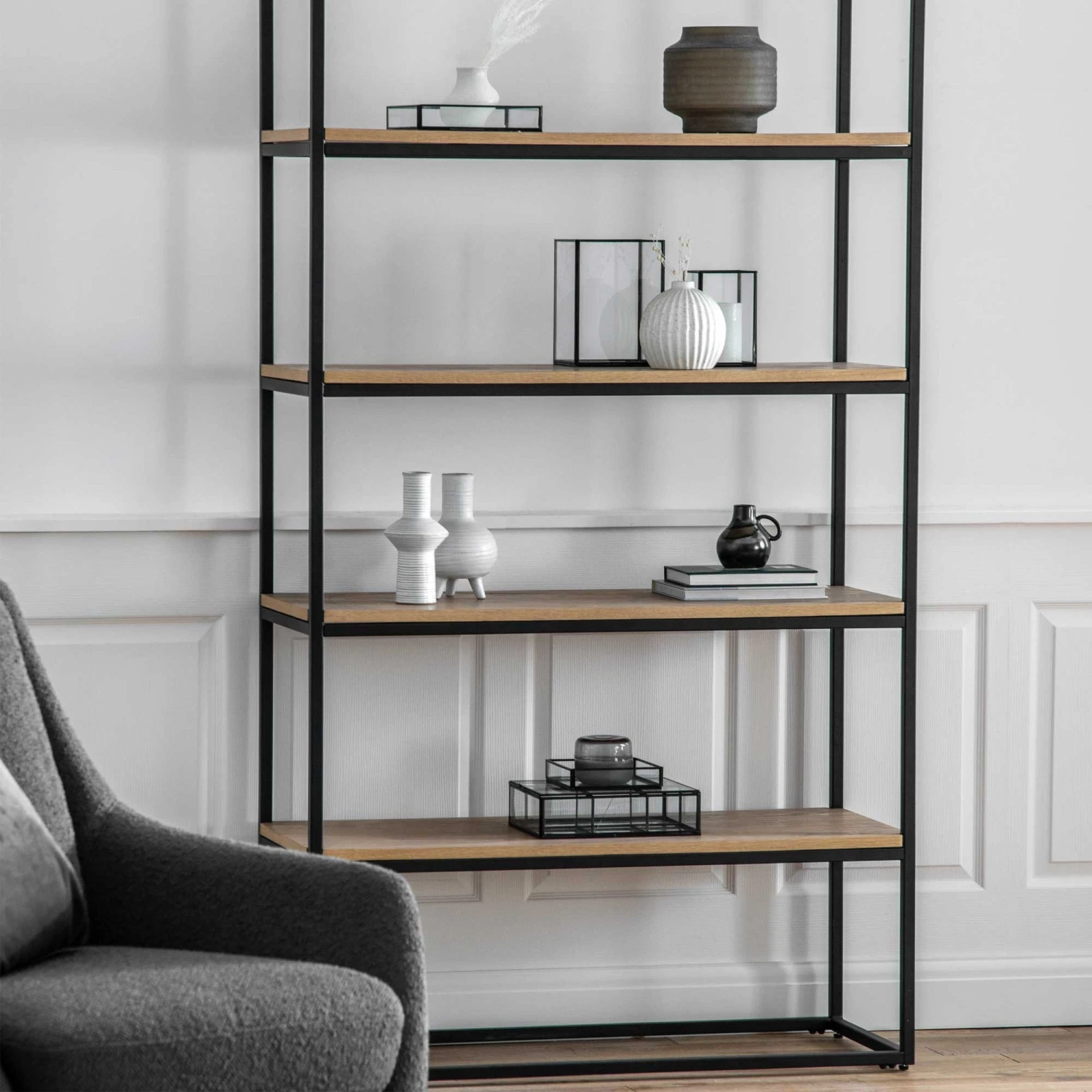 Henley Black Metal Display Unit